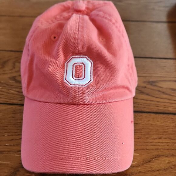 Nike Accessories - Nike Coral Women's Cap